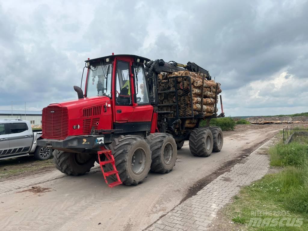 Komatsu 845 Lesné traktory