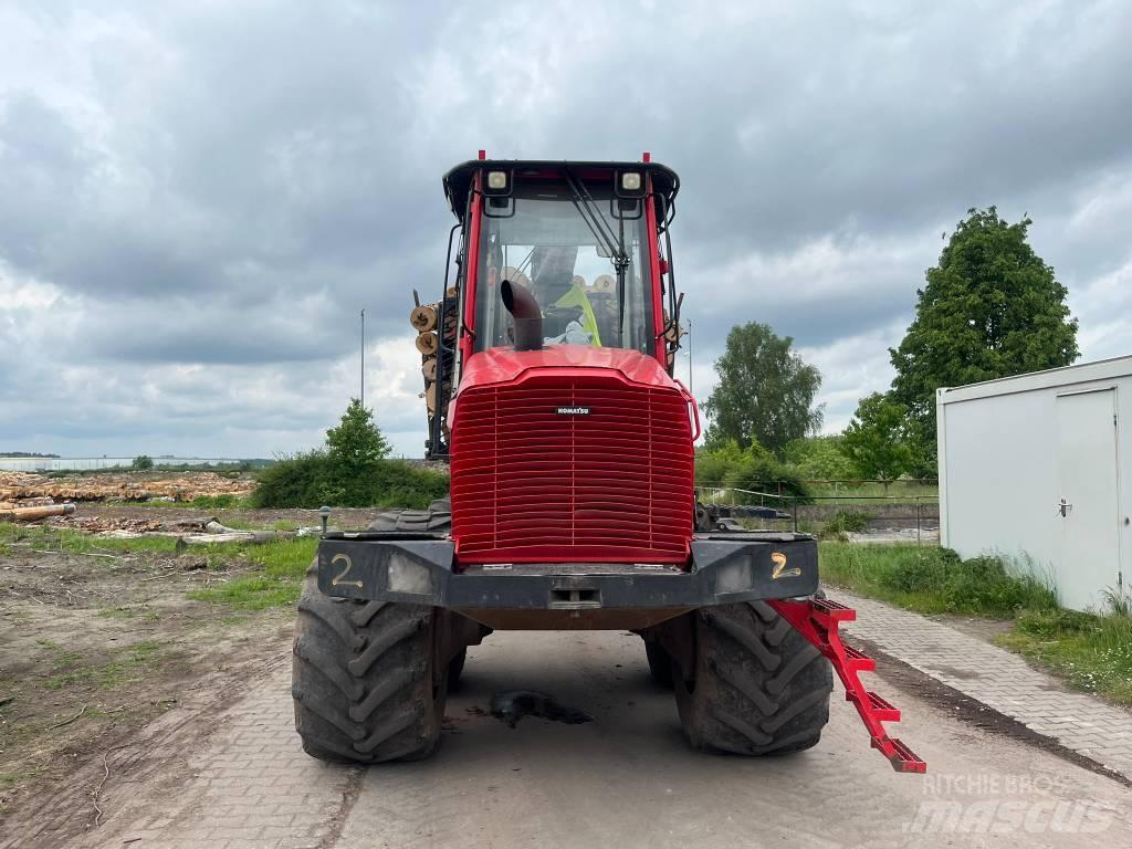 Komatsu 845 Lesné traktory