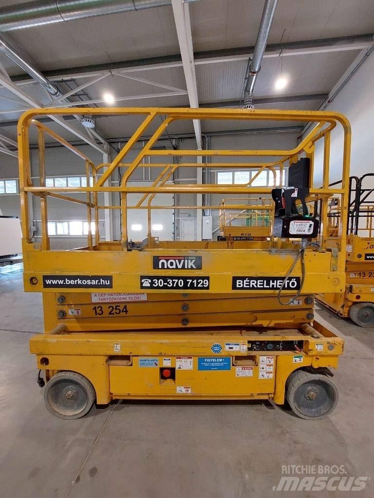 Haulotte Compact 10 Nožnicové zdvíhacie plošiny