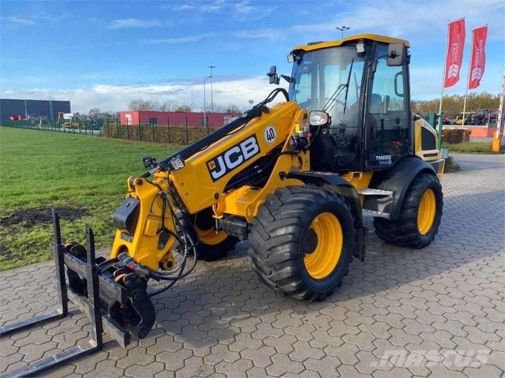 JCB TM 220 - 40 KM/H Teleskopické nakladače pre poľnohospodárstvo