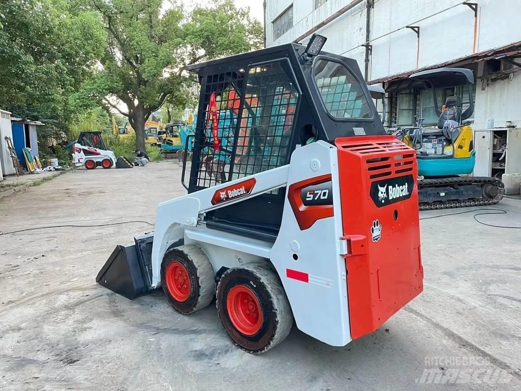 Bobcat S 70 Šmykom riadené nakladače