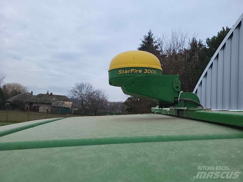 John Deere 6230 STD Traktory
