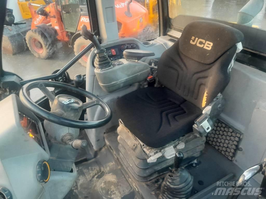 JCB TM 320 Teleskopické nakladače pre poľnohospodárstvo