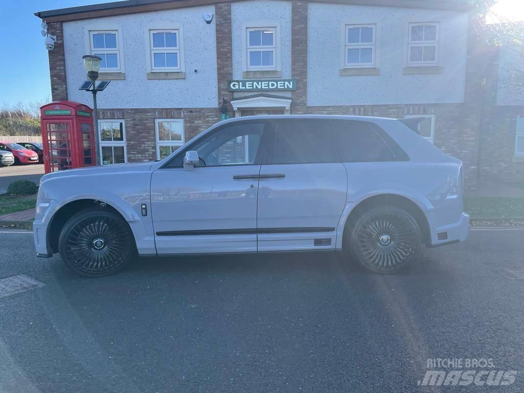 Rolls Royce Cullinan Automobily