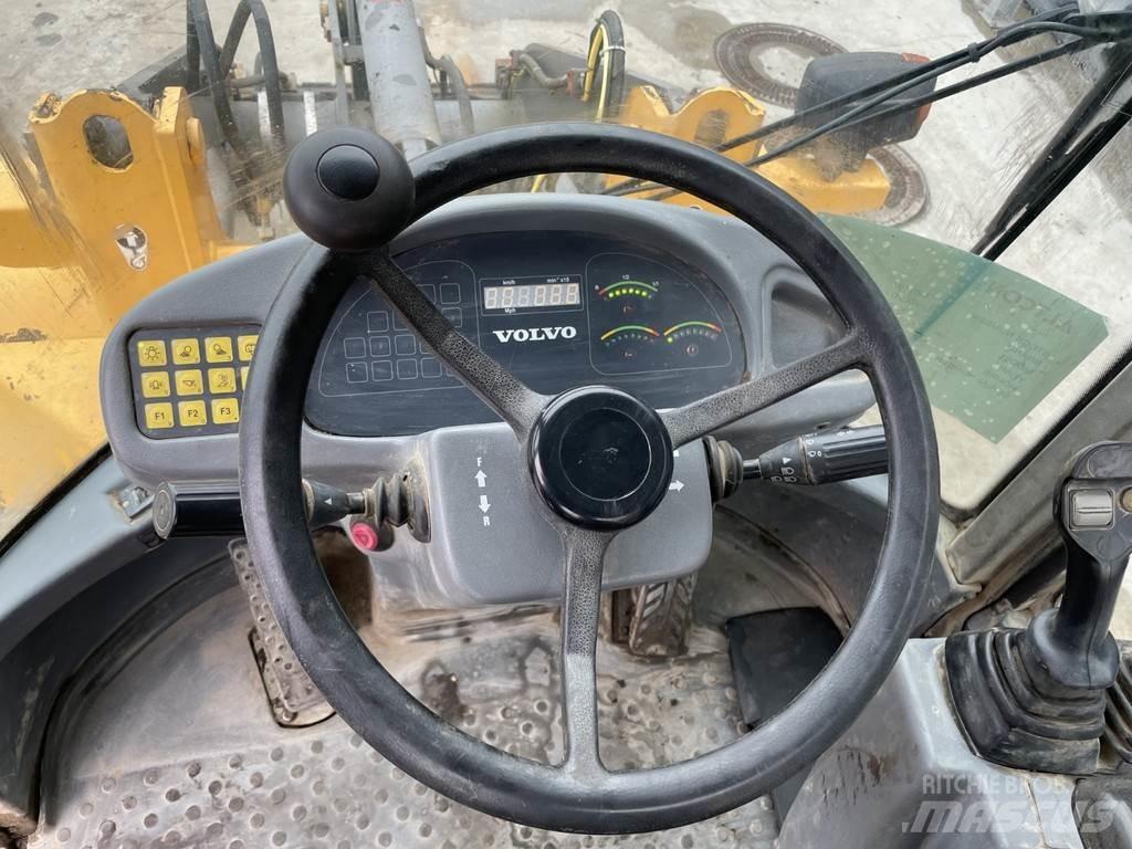 Volvo L 30 ZX Kolesové nakladače