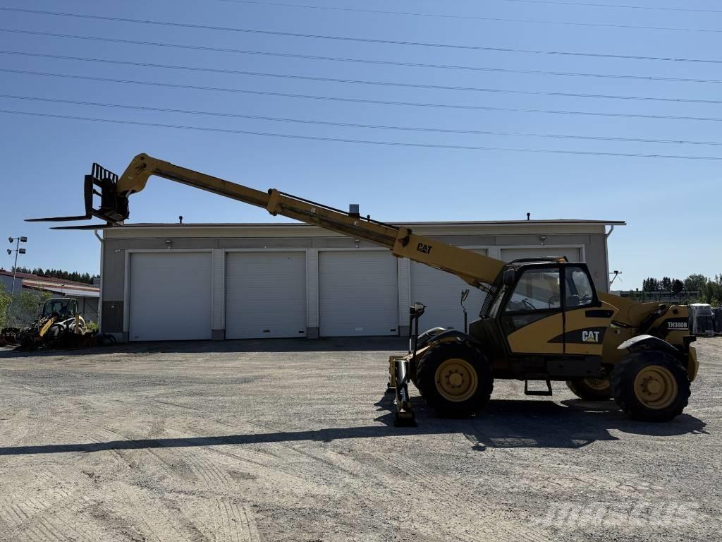 CAT 360 B Teleskopické manipulátory