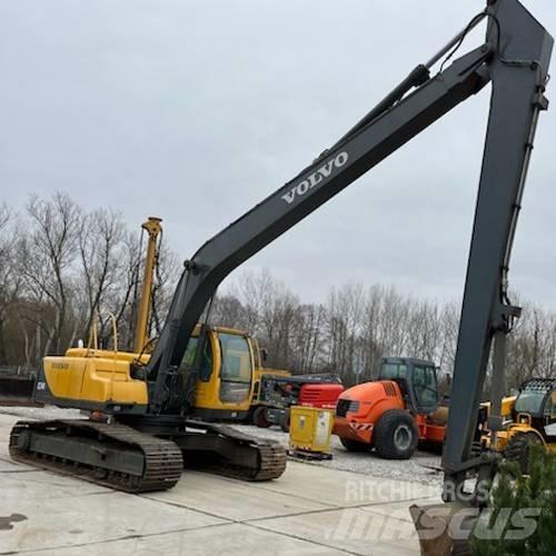 Volvo EC 240 LR Pásové rýpadlá