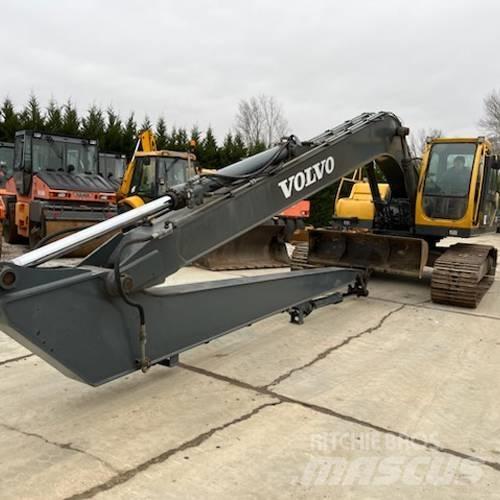 Volvo EC 240 LR Pásové rýpadlá