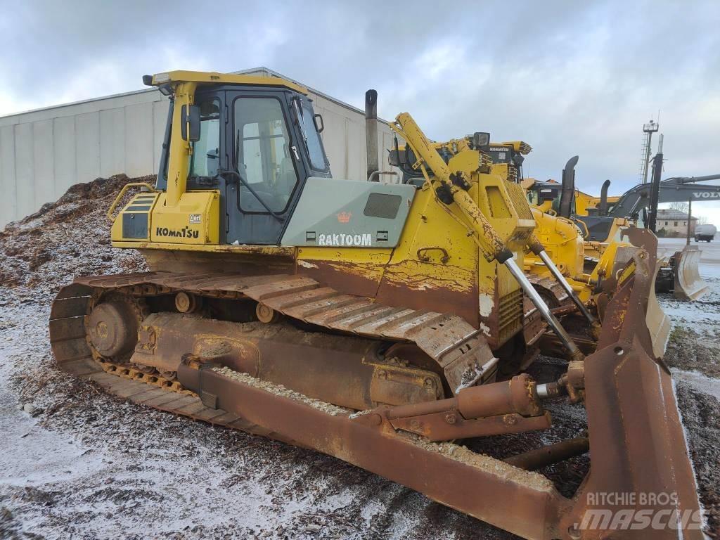 Komatsu D 65 PX-12 Pásové dozéry
