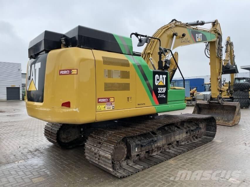 CAT 323F Z-Line Pásové rýpadlá