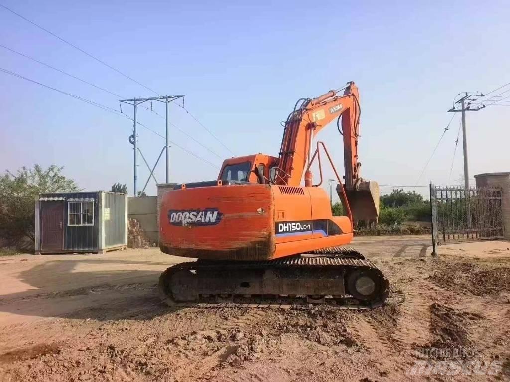 Doosan DH150 Pásové rýpadlá