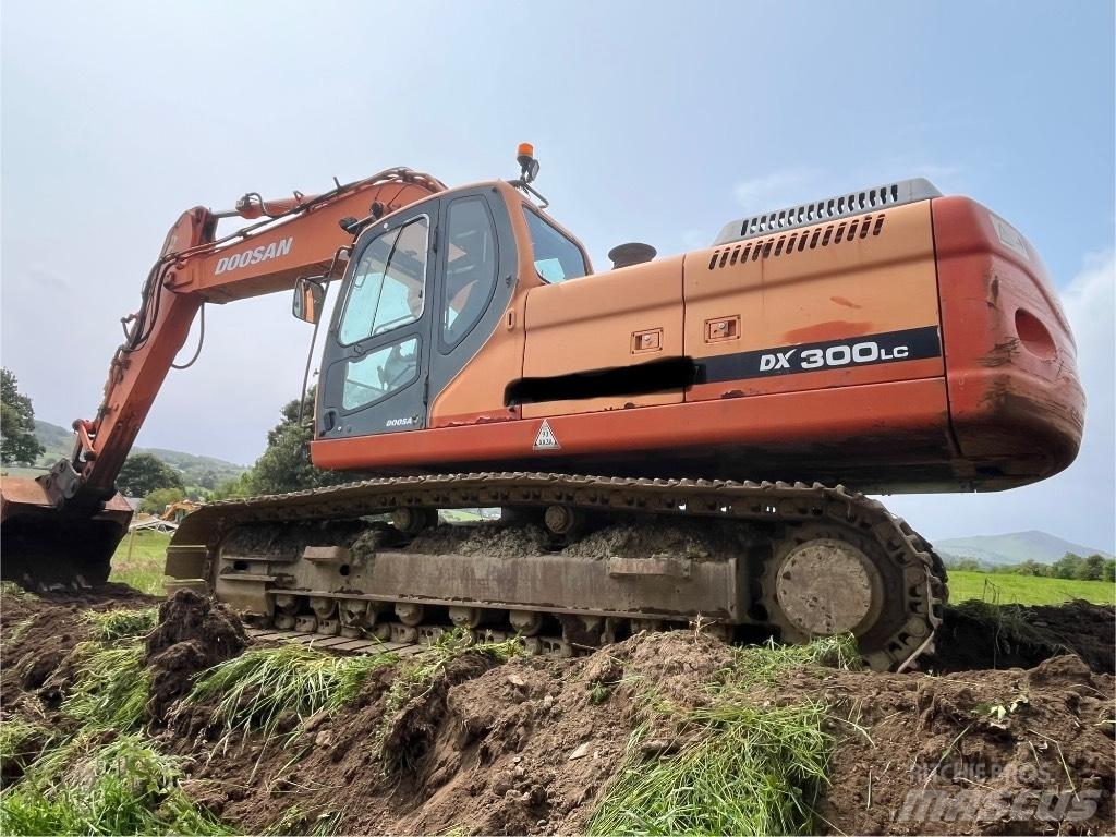 Doosan Dx300 Pásové rýpadlá