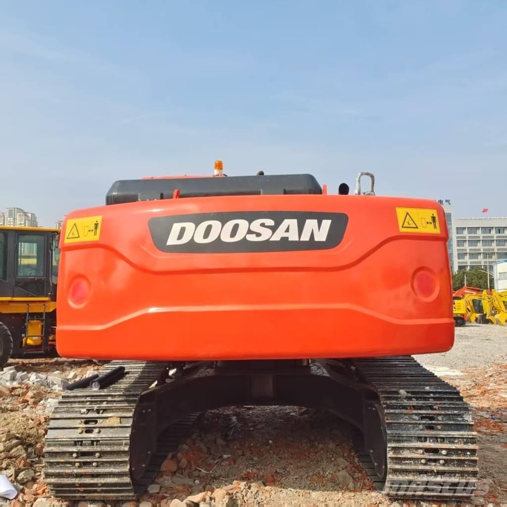 Doosan DX225LC-9C Pásové rýpadlá