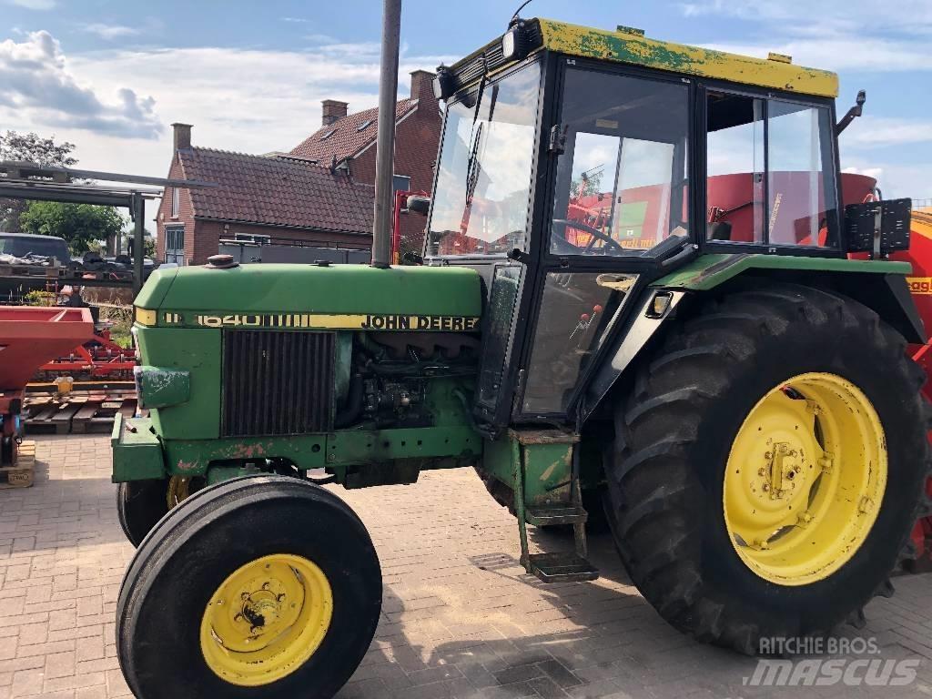 John Deere 1640 Traktory