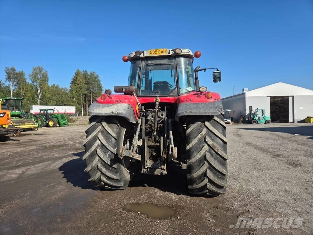 Massey Ferguson 7495 Traktory