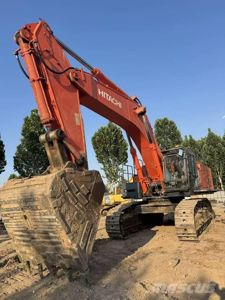 Hitachi ZX690LCH-5A Pásové rýpadlá
