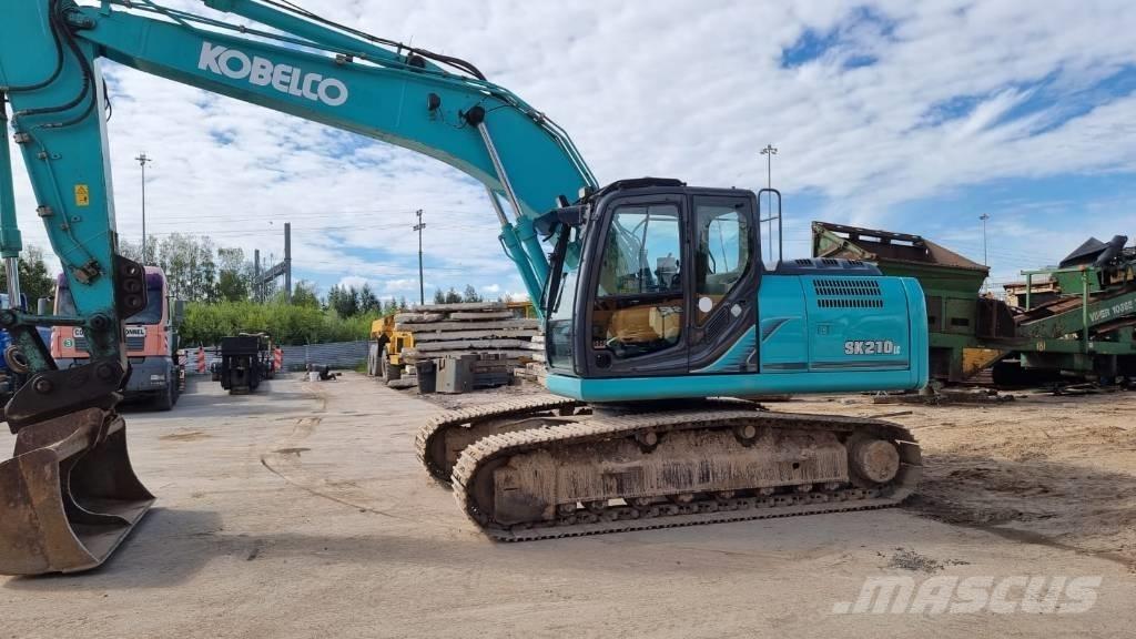 Kobelco SK 210 LC Pásové rýpadlá