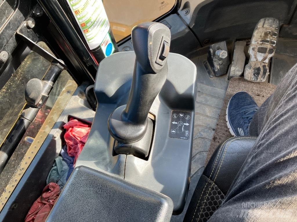 CAT 972 M XE Kolesové nakladače