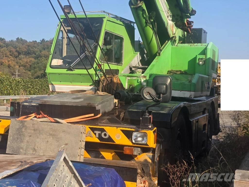 Kato SR 250 SP V Žeriavy pre ťažký terén