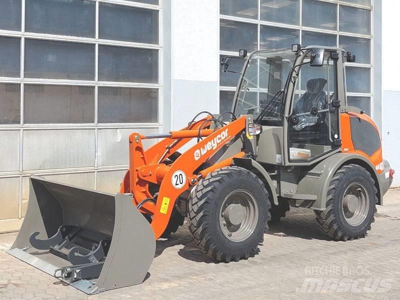 Atlas AR 400 Šmykom riadené nakladače