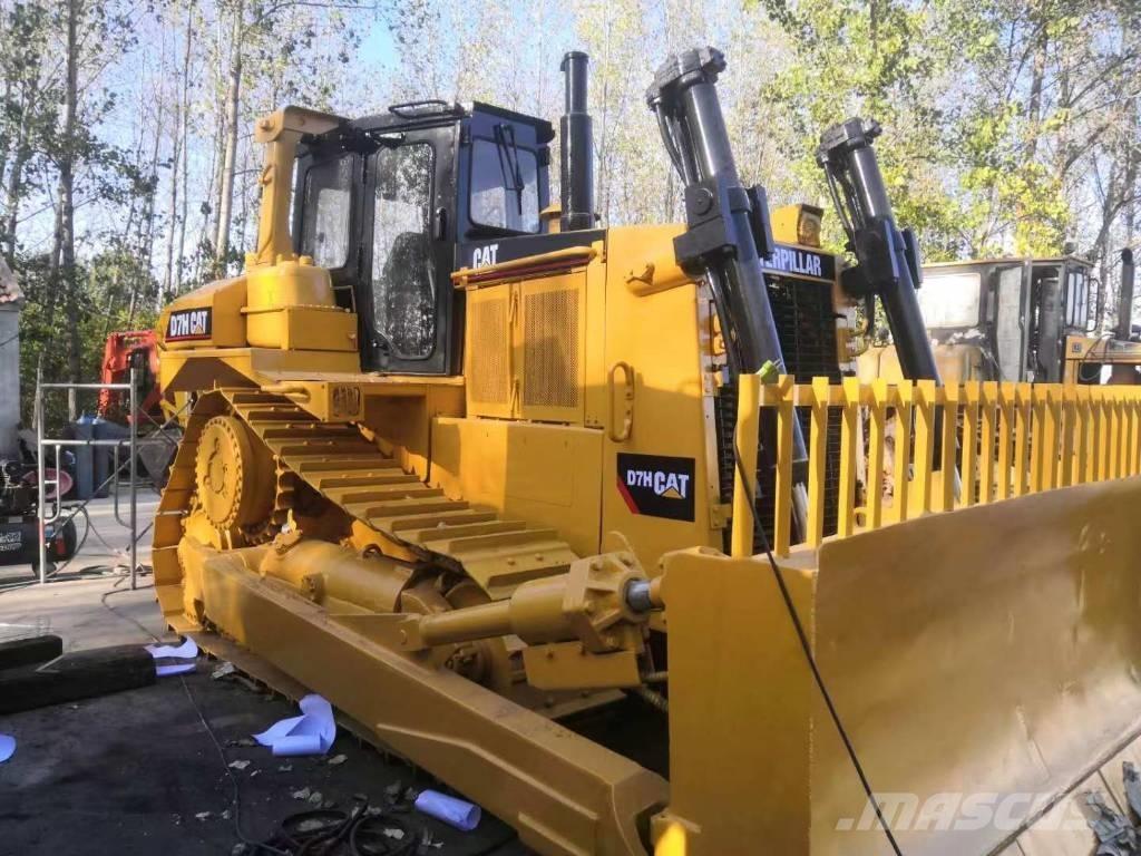 CAT D7H Pásové dozéry