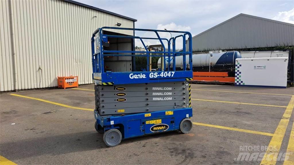 Genie GS4047 Nožnicové zdvíhacie plošiny