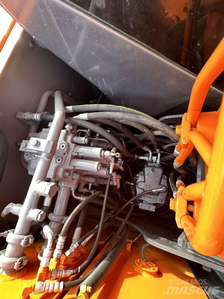 Hitachi ZX 70 Pásové rýpadlá