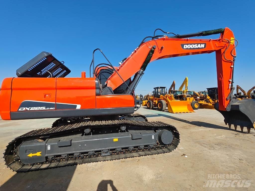 Doosan DX 225 LC Pásové rýpadlá