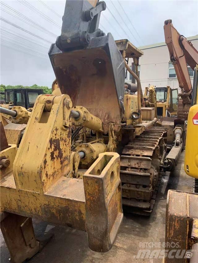 CAT D 8 K Pásové dozéry