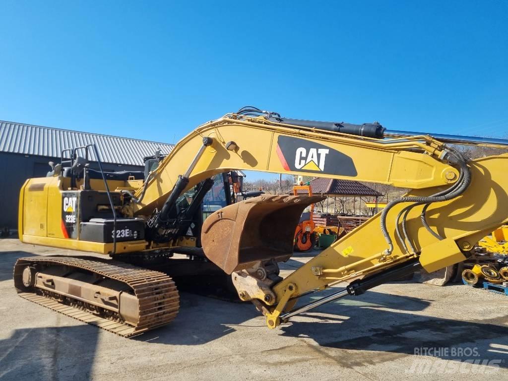 CAT 323 EL Pásové rýpadlá
