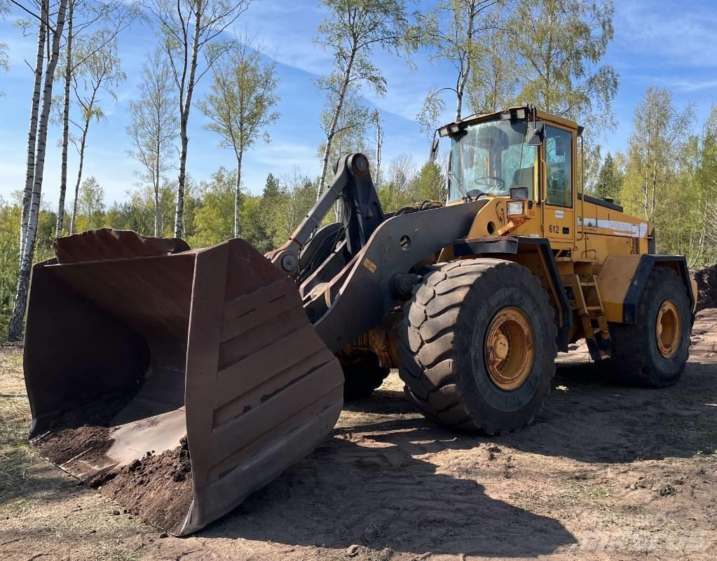 Volvo L 220 Kolesové nakladače