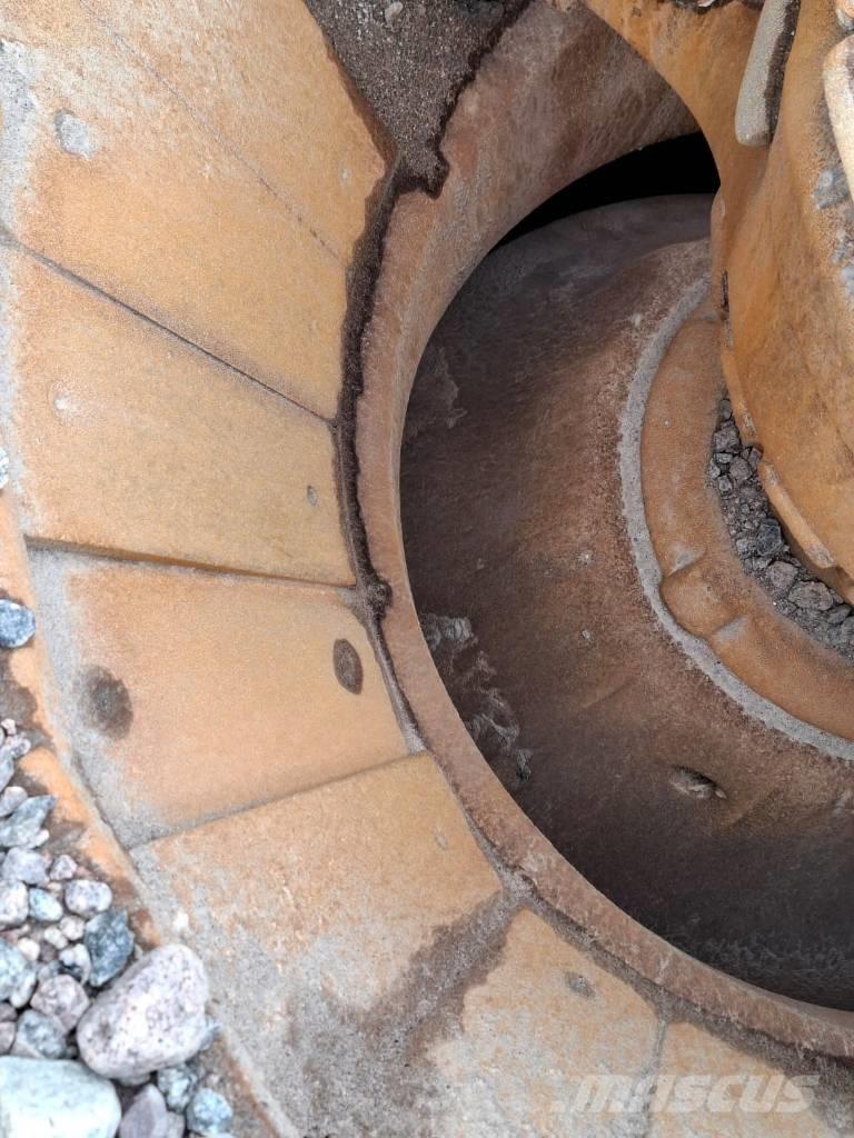 Sandvik UH550 E Mobilné drviče