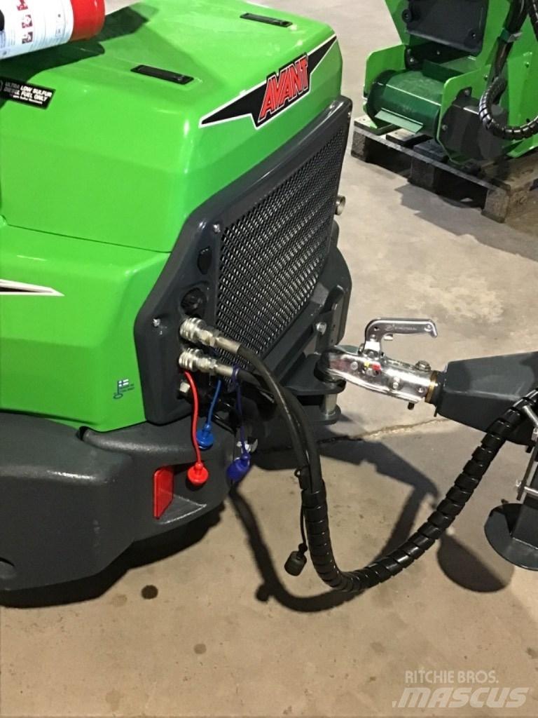 Avant 1200  Tippvagn Viacúčelové nakladače