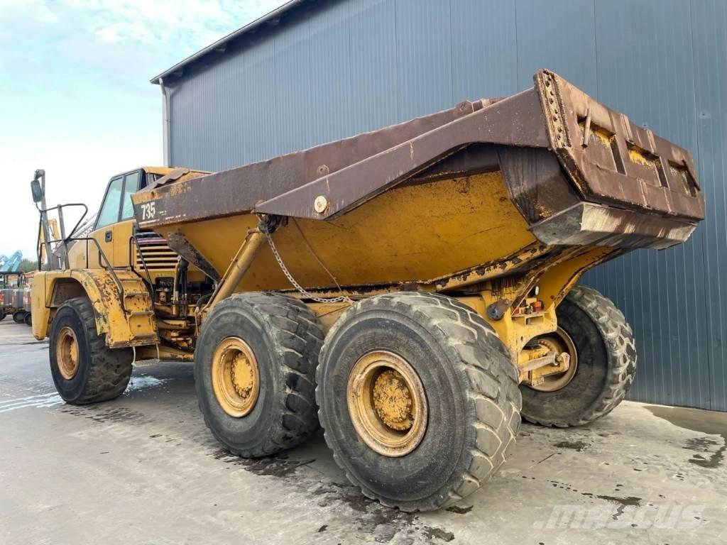 CAT 735 Kĺbové nákladné autá
