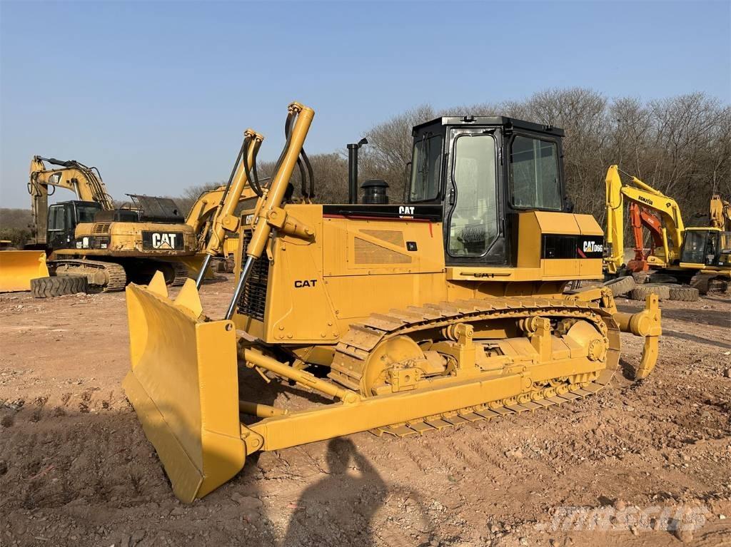 CAT D6G Pásové dozéry
