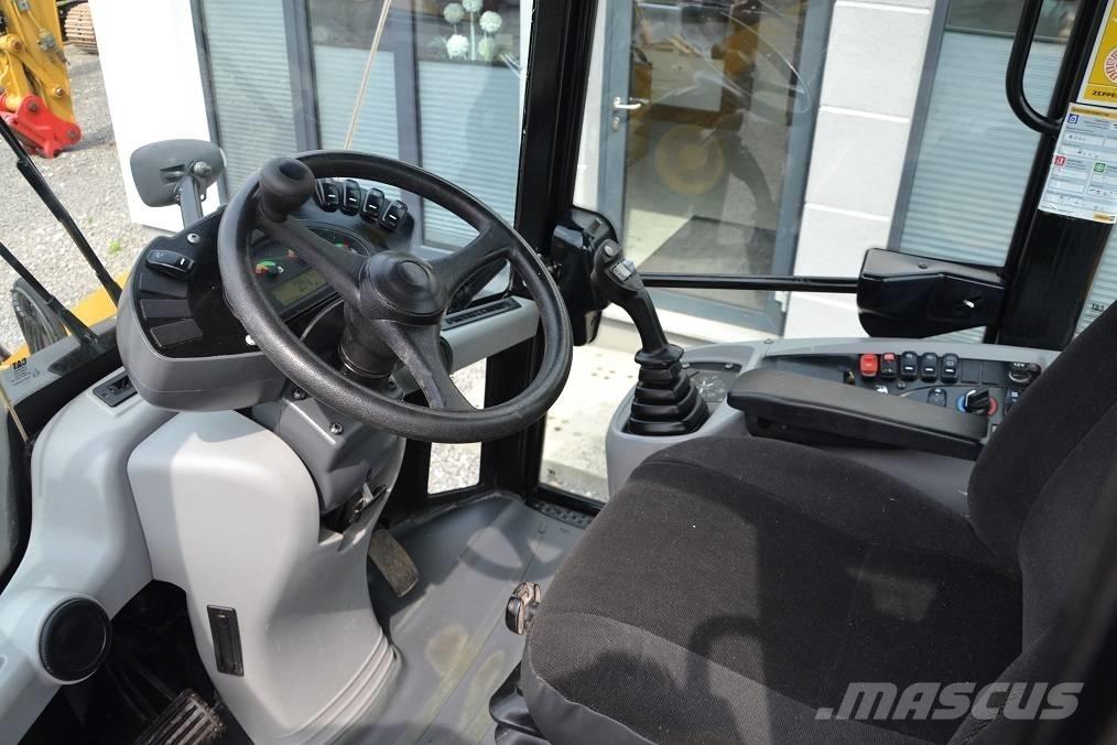 CAT 908 M Kolesové nakladače