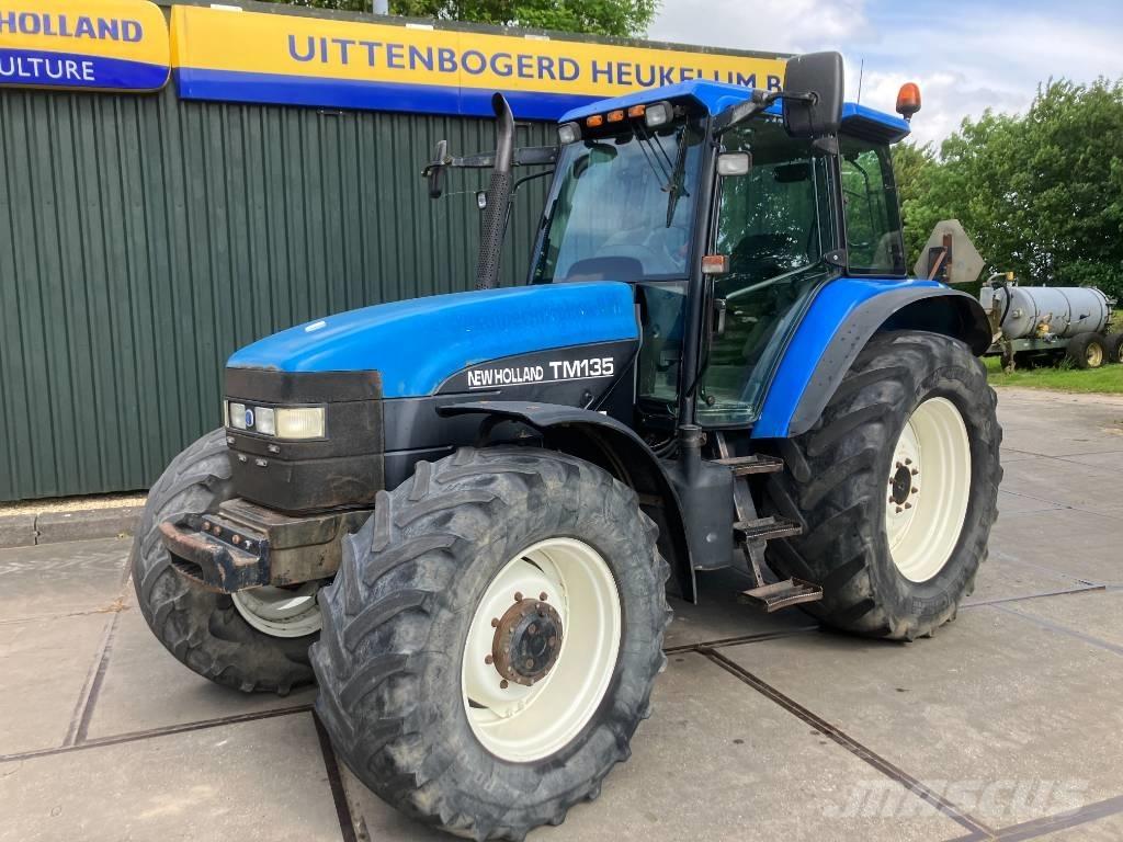 New Holland TM 135 Traktory