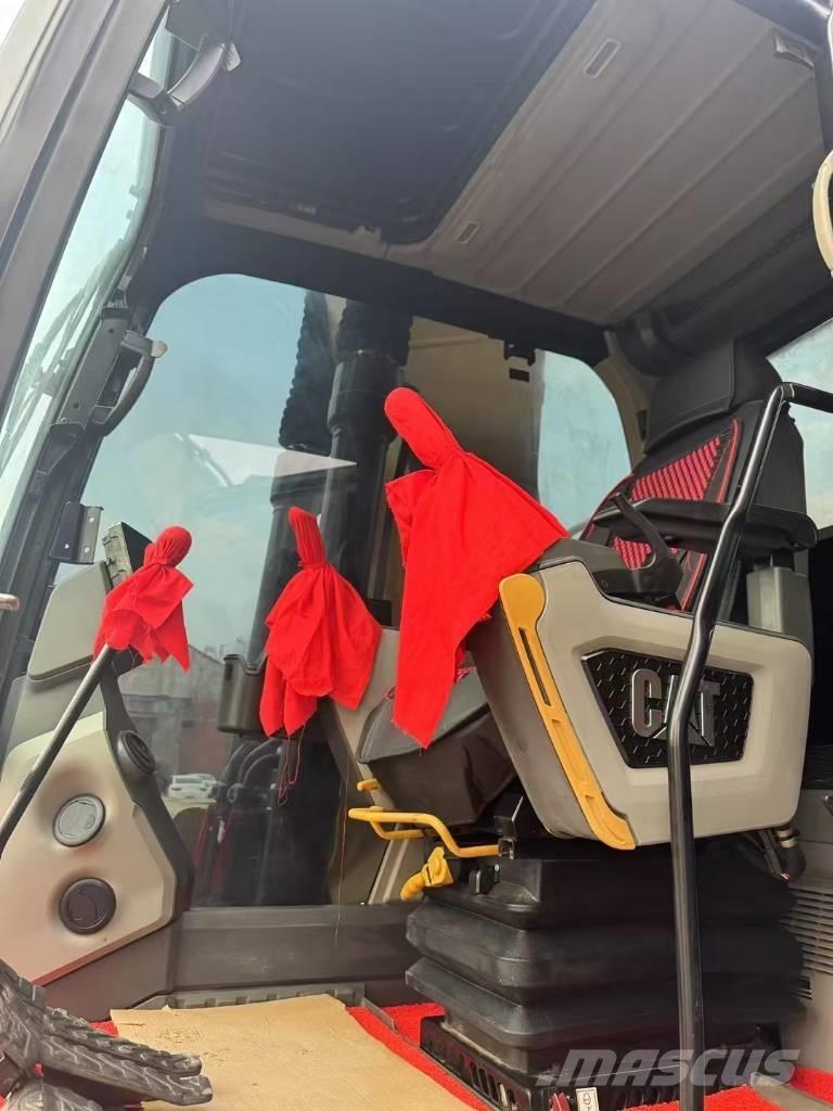 CAT 320 GC Pásové rýpadlá