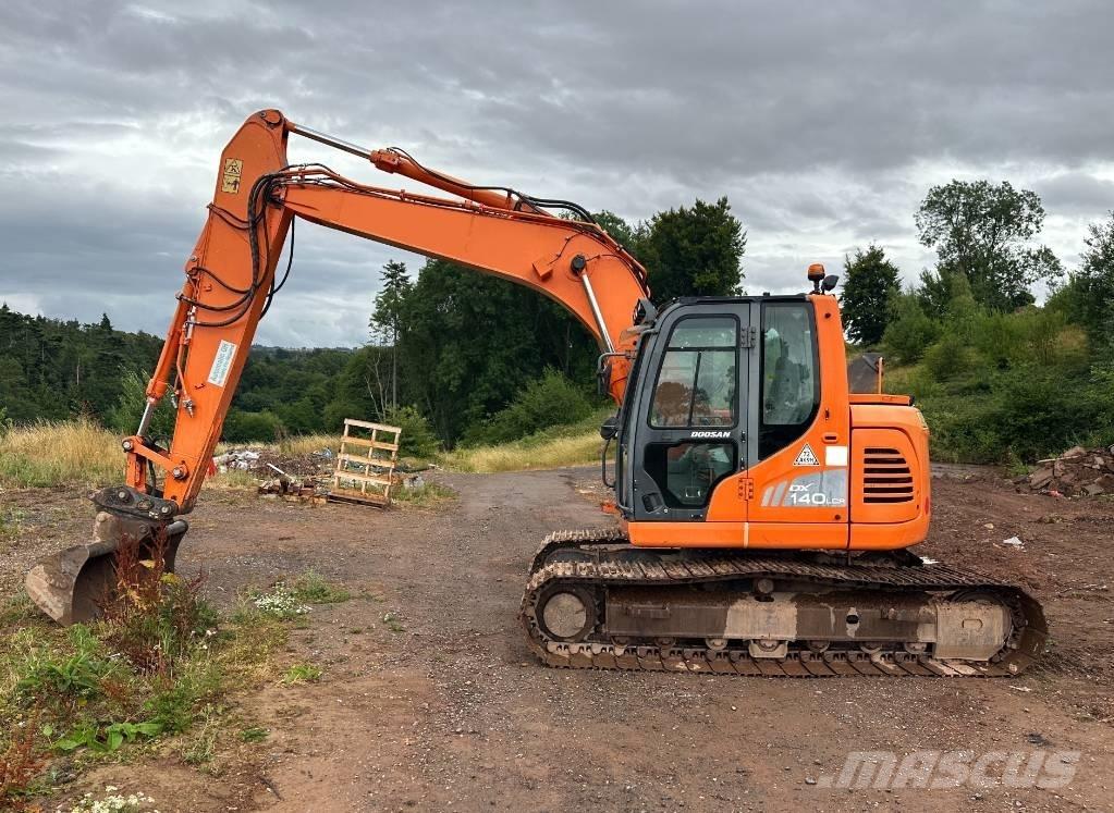 Doosan DX 140 LCR-3 Pásové rýpadlá
