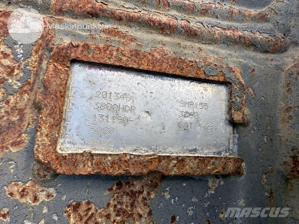 CAT 374 F L Pásové rýpadlá