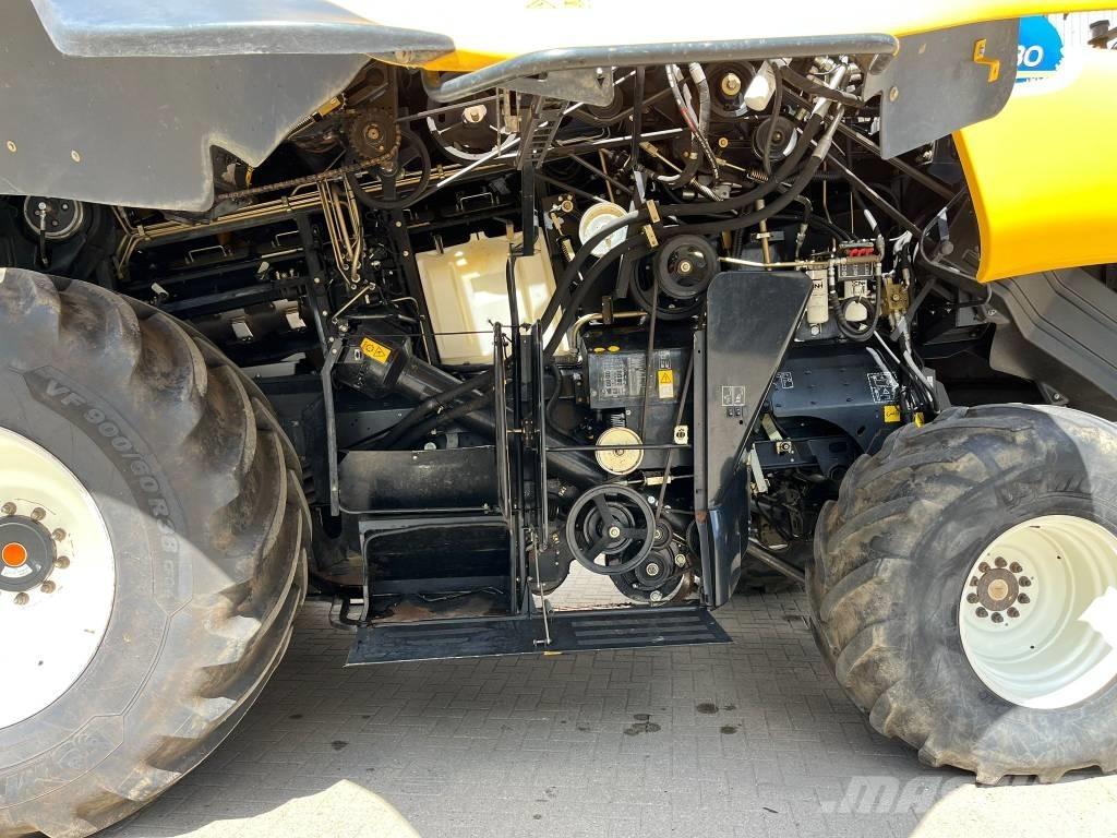 New Holland CR 8.80 Kombinované zberacie stroje