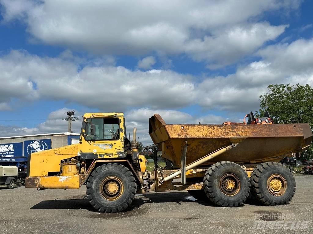 CAT D 300 E Kĺbové nákladné autá