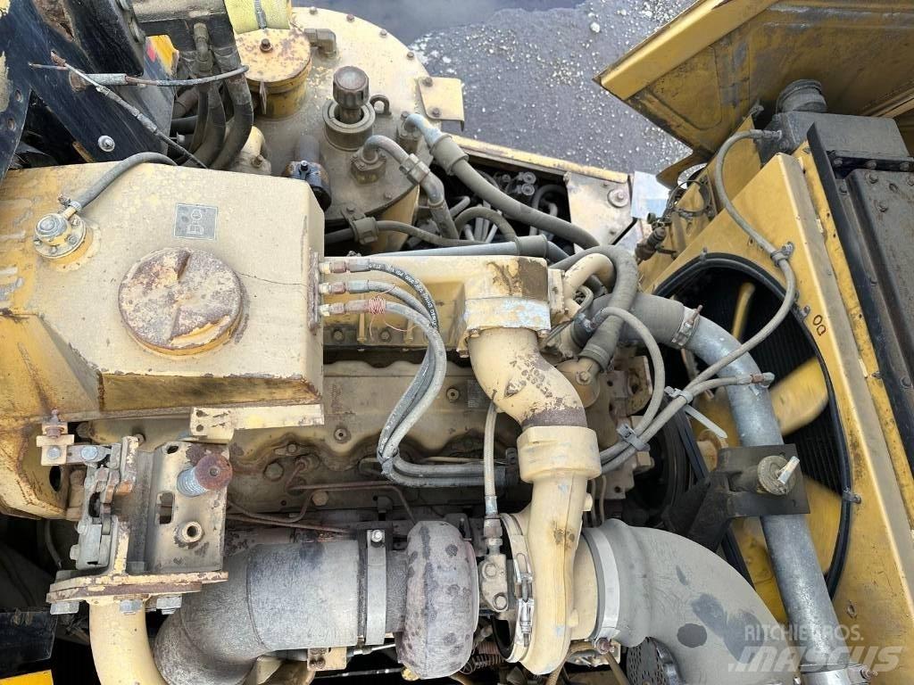 CAT D 300 E Kĺbové nákladné autá