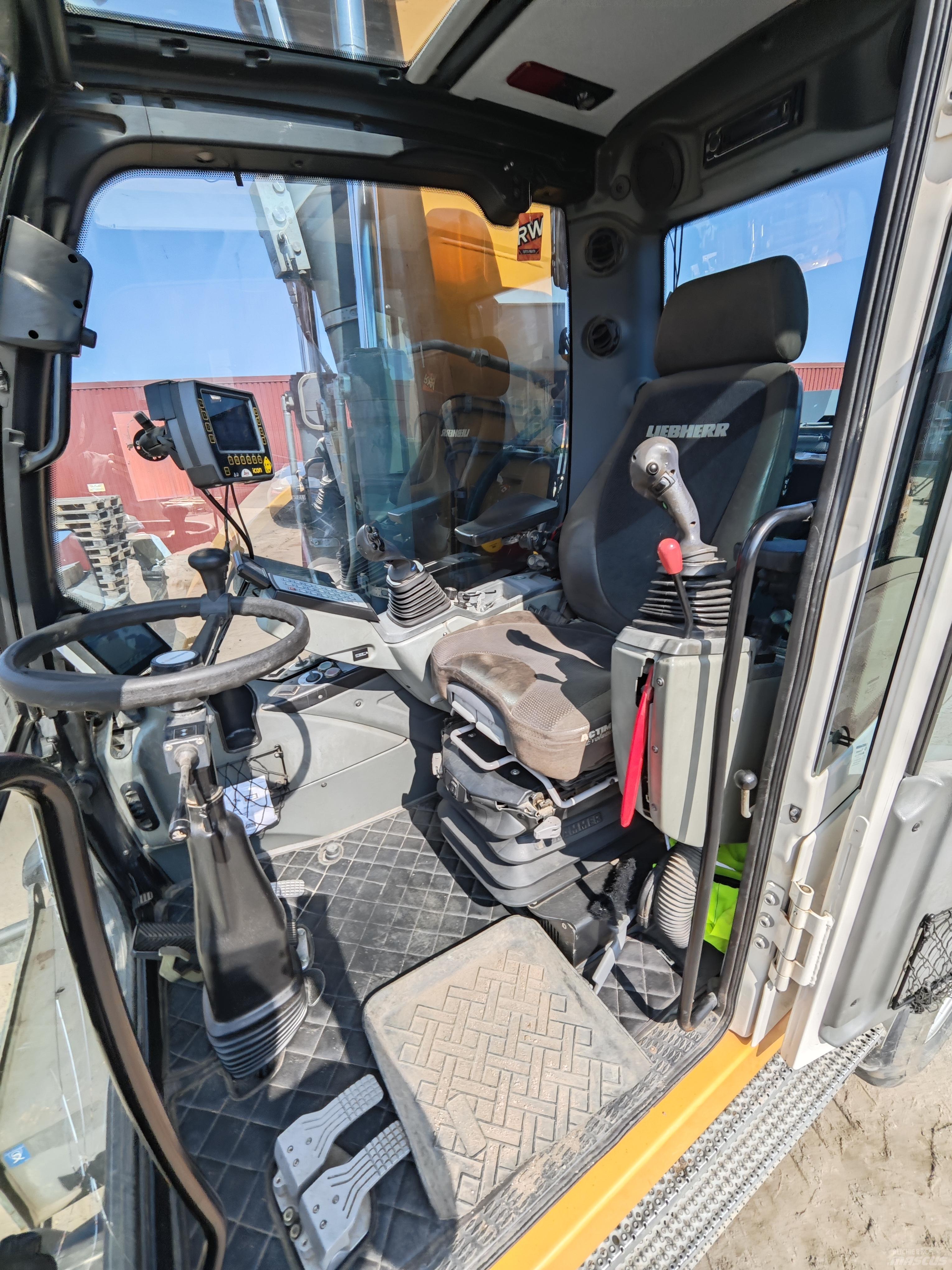 Liebherr 914 C Kolesové rýpadlá
