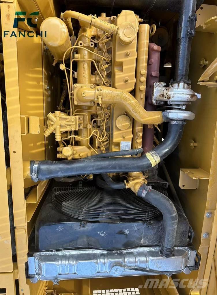 CAT 320 C L Pásové rýpadlá