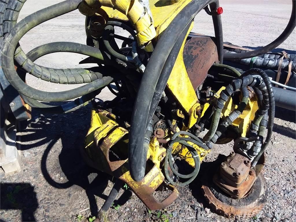 John Deere 745 Žatevné hlavy