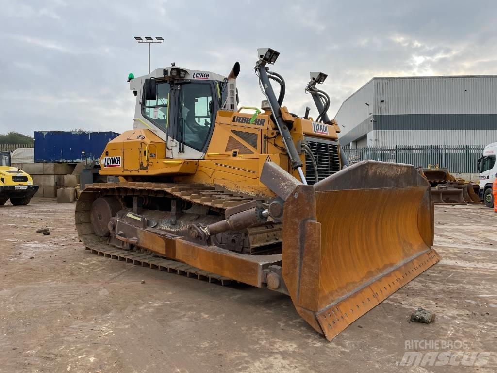 Liebherr PR 746 Pásové dozéry