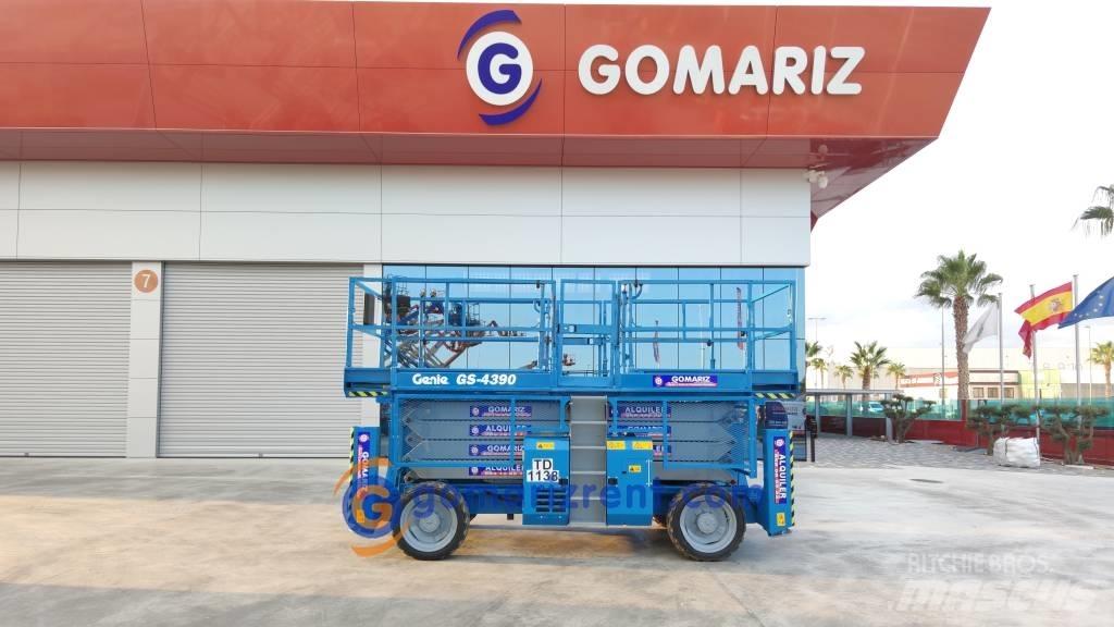 Genie GS 4390 Nožnicové zdvíhacie plošiny