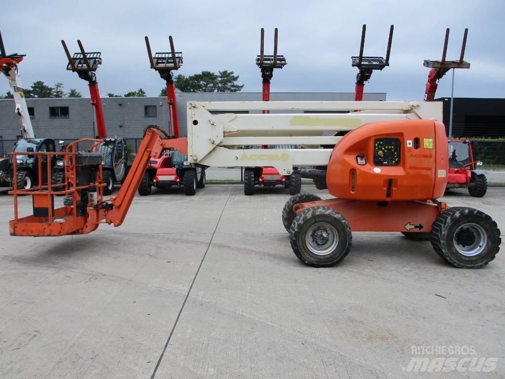 JLG 450 AJ (040) Kĺbové plošiny