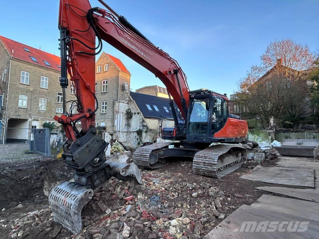 Doosan DX 255 LC-3 Pásové rýpadlá
